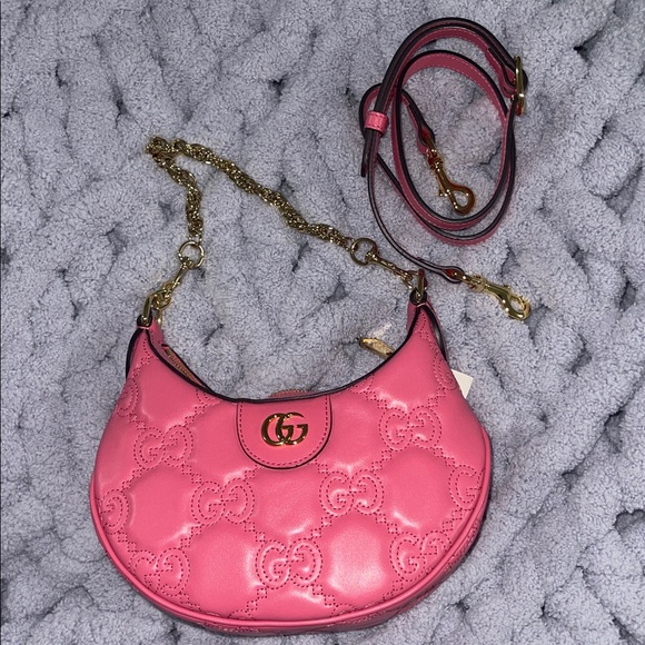 Gucci Pink Shoulder Bag with Gold Chain - Picture 7 of 8